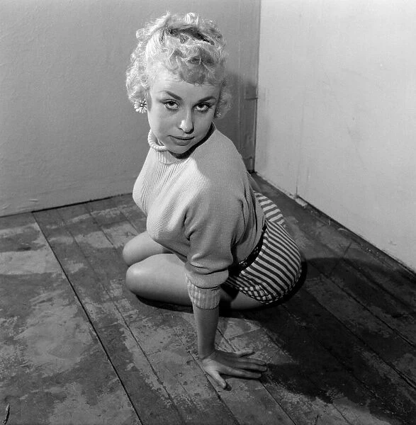 TV actress Barbara Windsor. 31st October 1955