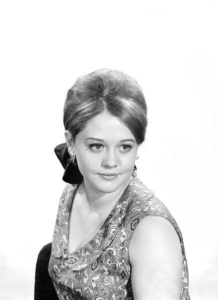 TV actress Leslie Carol. 1966 A1164-002