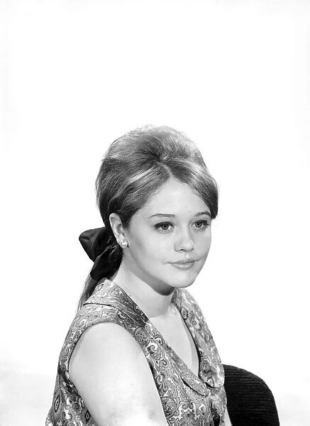 TV actress Leslie Carol. 1966 A1164-007