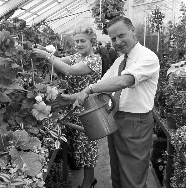 TV Gardener Percy Thrower - seen here at home. 1966 A968-006