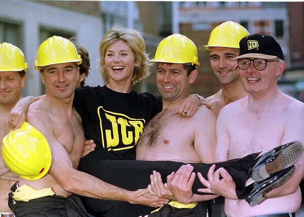 TV presenter Anthea Turner July 1998 joins the builders at the start of