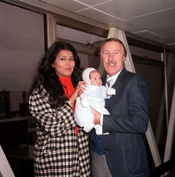 TV Presenter Bruce Forsyth December 1986 with his wife