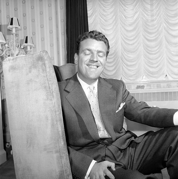 TV presenter Eamon Andrews. 1957 A255-004