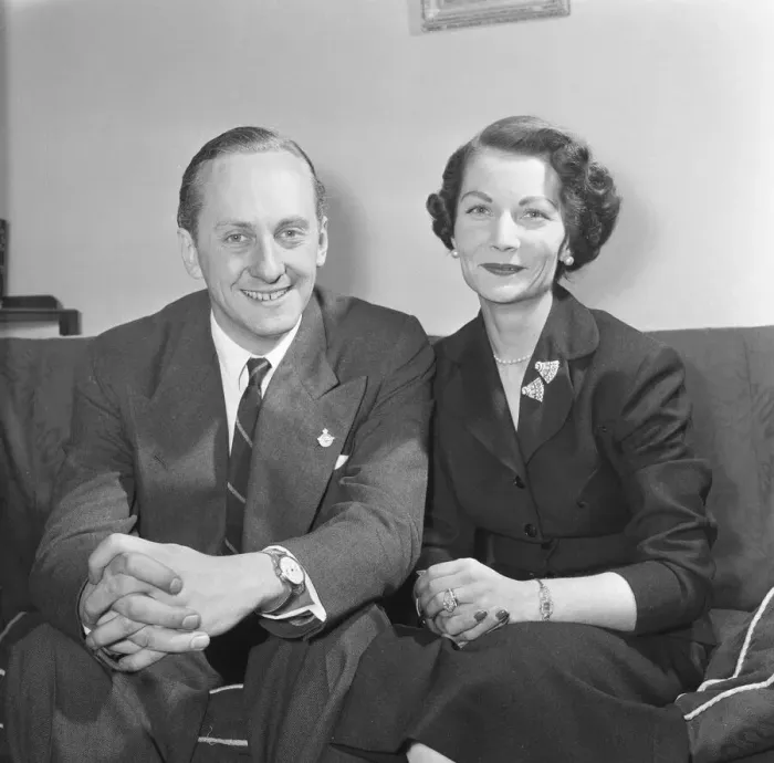 Framed Print : Tv Presenter Hughie Green and wife Claire pose for the Daily Mirror camera at their home Framed Print : Tv Presenter Hughie Green and wife Claire pose for the Daily Mirror camera at their home