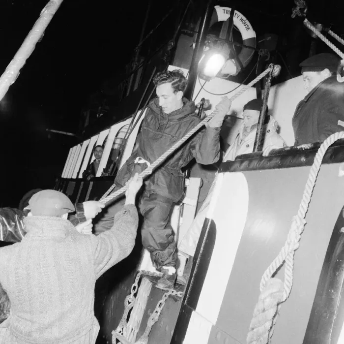 Framed Print : TV presenter Raymond Baxter seen here boarding the Goodwin lightship 23rd November 1956 Framed Print : TV presenter Raymond Baxter seen here boarding the Goodwin lightship 23rd November 1956