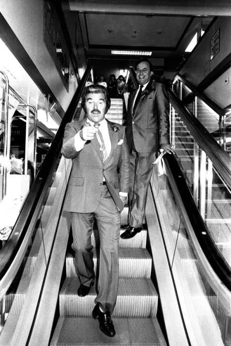 Framed Print : TV sports personality Dickie Davies was a guest of honour at Binns department store in Framed Print : TV sports personality Dickie Davies was a guest of honour at Binns department store in
