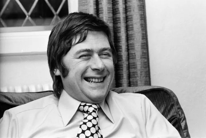 Framed Print : TV star Mike Yarwood. 13th February 1974 Framed Print : TV star Mike Yarwood. 13th February 1974