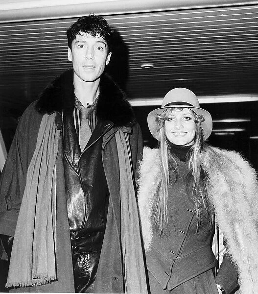 Twiggy model and actress with friend Tommy Tune December 1983
