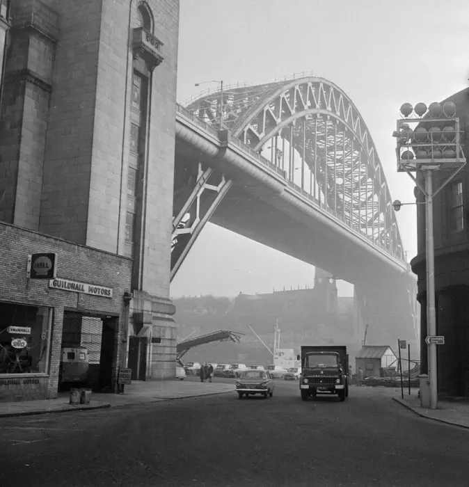 Framed Print : The Tyne Bridge spanning the River Tyne, North East England Framed Print : The Tyne Bridge spanning the River Tyne, North East England
