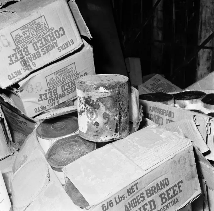 Framed Print : Typhoid outbreak. Aberdeen. Scotland. 1964. In 1964 there was an outbreak of typhoid in