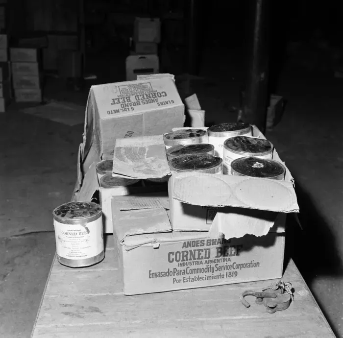Framed Print : Typhoid outbreak. Aberdeen. Scotland. 1964. In 1964 there was an outbreak of typhoid in Framed Print : Typhoid outbreak. Aberdeen. Scotland. 1964. In 1964 there was an outbreak of typhoid in