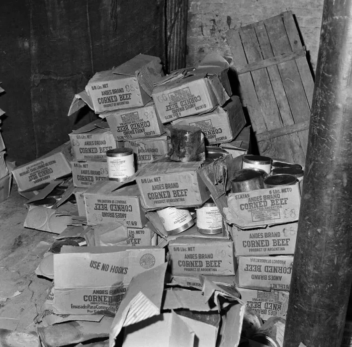Framed Print : Typhoid outbreak. Aberdeen. Scotland. 1964. In 1964 there was an outbreak of typhoid in