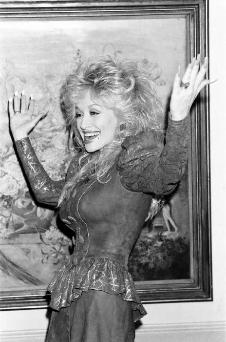 Framed Print : U. S. singer Dolly Parton seen here at the Dorchester Hotel, Central London Framed Print : U. S. singer Dolly Parton seen here at the Dorchester Hotel, Central London