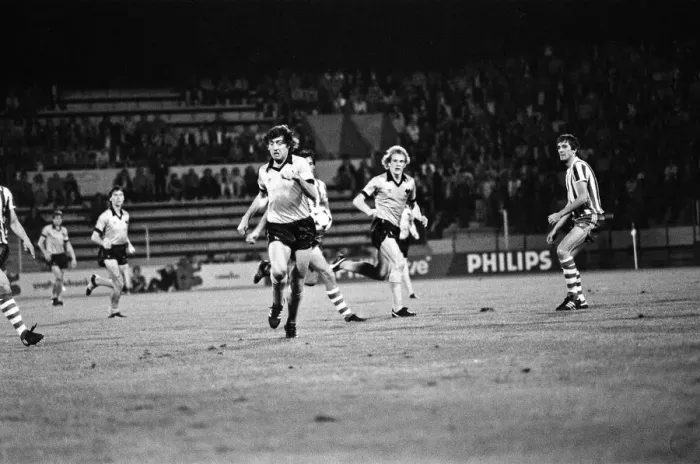 Framed Print : UEFA Cup 1st Round 1st Leg, PSV Eindhoven 3 - 1 Wolverhampton Wanderers Framed Print : UEFA Cup 1st Round 1st Leg, PSV Eindhoven 3 - 1 Wolverhampton Wanderers