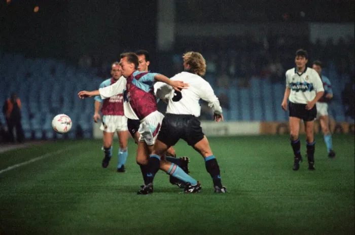 Framed Print : UEFA Cup 2nd round 1st leg match, Aston Villa 2 - 0 Inter Milan held at Villa Park Framed Print : UEFA Cup 2nd round 1st leg match, Aston Villa 2 - 0 Inter Milan held at Villa Park