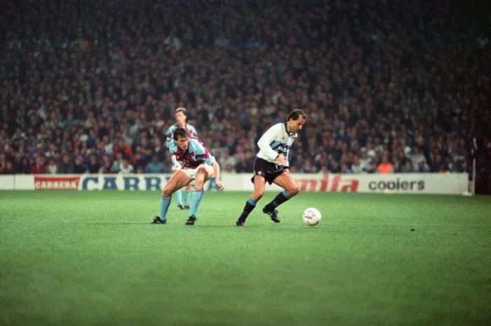 Framed Print : UEFA Cup 2nd round 1st leg match, Aston Villa 2 - 0 Inter Milan held at Villa Park Framed Print : UEFA Cup 2nd round 1st leg match, Aston Villa 2 - 0 Inter Milan held at Villa Park