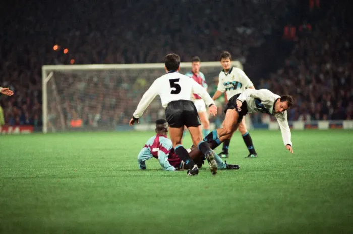 Framed Print : UEFA Cup 2nd round 1st leg match, Aston Villa 2 - 0 Inter Milan held at Villa Park Framed Print : UEFA Cup 2nd round 1st leg match, Aston Villa 2 - 0 Inter Milan held at Villa Park