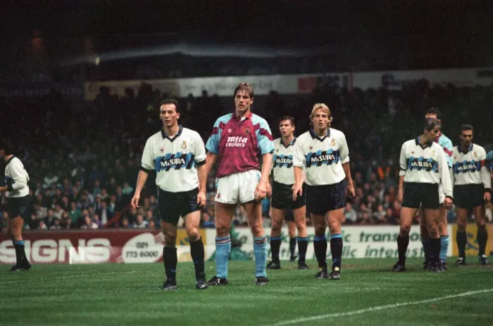 Framed Print : UEFA Cup 2nd round 1st leg match, Aston Villa 2 - 0 Inter Milan held at Villa Park Framed Print : UEFA Cup 2nd round 1st leg match, Aston Villa 2 - 0 Inter Milan held at Villa Park