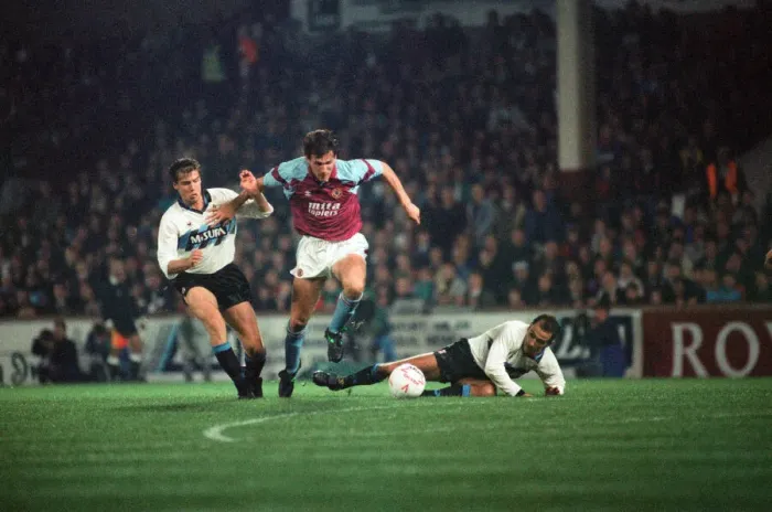 Framed Print : UEFA Cup 2nd round 1st leg match, Aston Villa 2 - 0 Inter Milan held at Villa Park