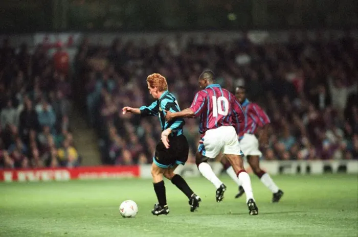 Framed Print : UEFA Cup match second leg, Aston Villa 1- 0 Inter Milan, held at Villa Park Framed Print : UEFA Cup match second leg, Aston Villa 1- 0 Inter Milan, held at Villa Park