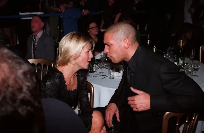 Framed Print : Ulrika Jonsson and Stan Collymore Febuary1998 at The 1998 Brit Awards Framed Print : Ulrika Jonsson and Stan Collymore Febuary1998 at The 1998 Brit Awards