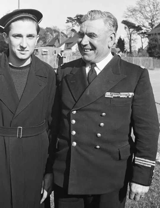 Framed Print : Un-named Free French Naval officer and sailor at their barracks in Southern England 5th