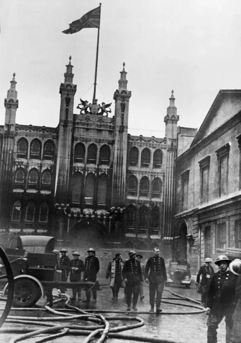 Framed Print : The Union Jack flies over the Guildhall in London which was heavily damaged in an air
