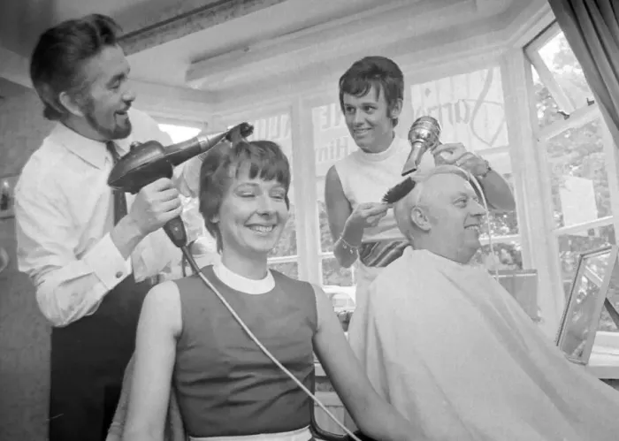Framed Print : Unisex hairdresses in Aldridge, West Midlands September 1971 Framed Print : Unisex hairdresses in Aldridge, West Midlands September 1971