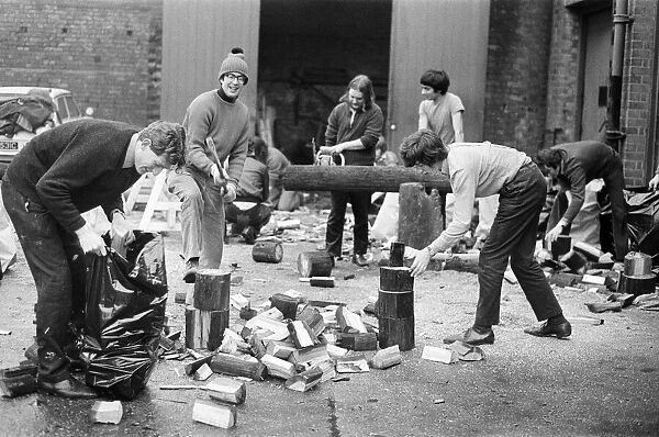 University Students, chopping logs, Cambridge Street, Birmingham, 22nd February 1972