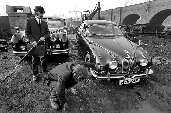 Unusual  /  Suit  /  Bowler Hat: Man Scraps Jaguar Car: On the other hand, Sales Director Mr