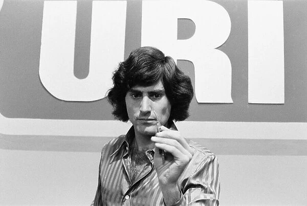 Uri Geller, Illusionist, 1st November 1974