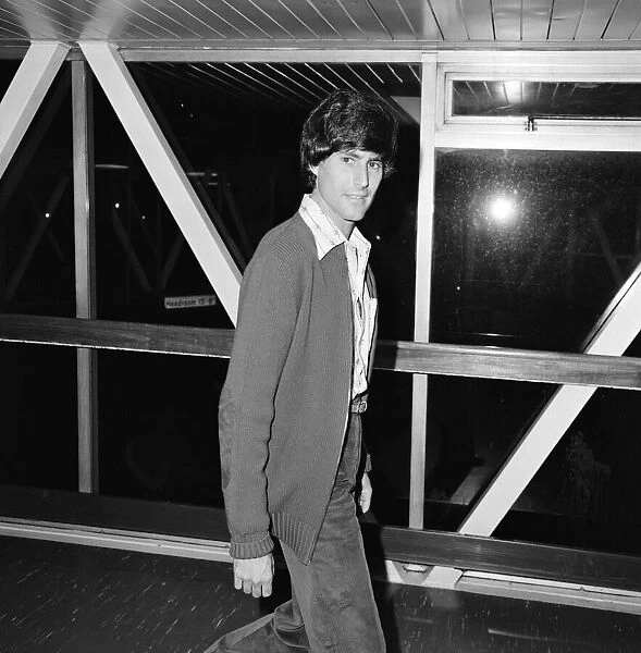 Uri Geller at London Airport. 1st November 1978