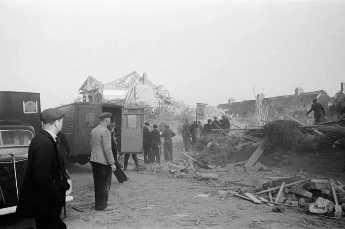 Framed Print : V2 Rocket incident at Tewkesbury Terrace, Bounds Green Road, Southgate Framed Print : V2 Rocket incident at Tewkesbury Terrace, Bounds Green Road, Southgate