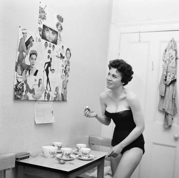 Framed Print : Valerie Gaunt, British actress, will be starring in her first film Framed Print : Valerie Gaunt, British actress, will be starring in her first film