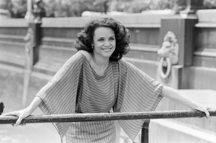 Framed Print : Valerie Harper, American actress and star of TV Series Rhoda, photocall in London