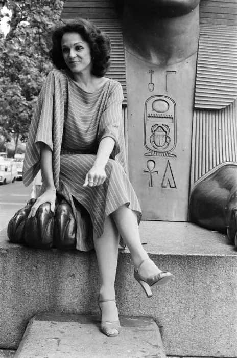 Framed Print : Valerie Harper, American actress and star of TV Series Rhoda, photocall in London Framed Print : Valerie Harper, American actress and star of TV Series Rhoda, photocall in London