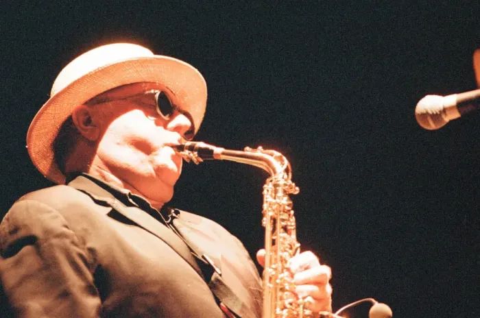 Framed Print : Van Morrison in concert at St Davids Hall, Cardiff, Wales, Friday 1st September 1995 Framed Print : Van Morrison in concert at St Davids Hall, Cardiff, Wales, Friday 1st September 1995
