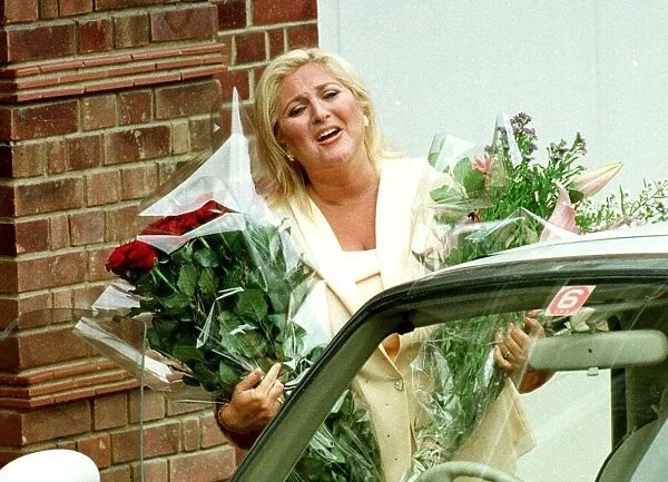 Vanessa Feltz TV Presenter in June 1999 arrives back at her Hampstead home today
