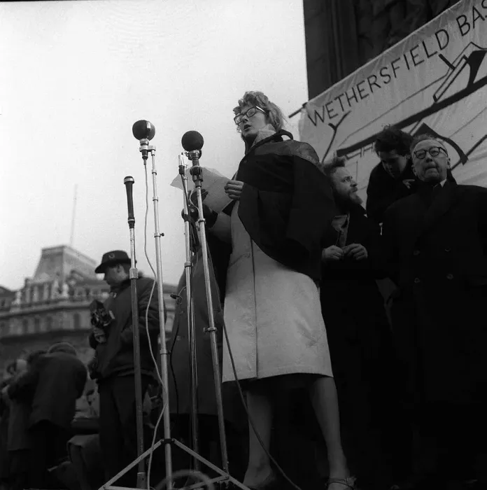 Framed Print : Vanessa Redgrave actress at a Ban the Bomb meeting Feb 1962