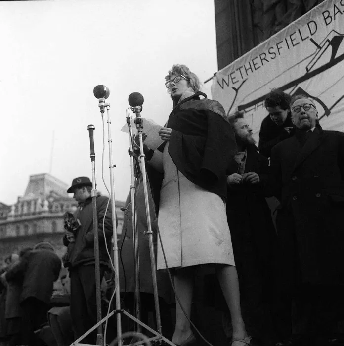 Framed Print : Vanessa Redgrave at a Ban the Bomb meeting in Wethersfield in 1962 Founder