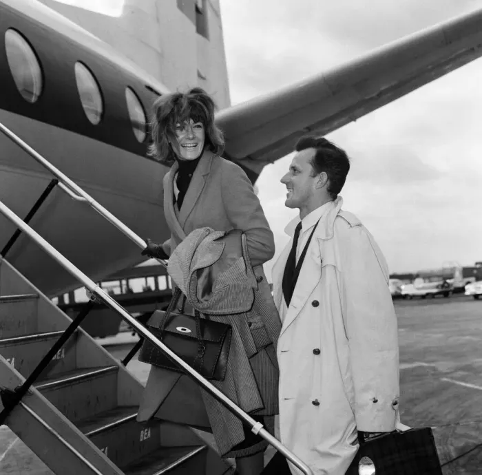 Framed Print : Vanessa Redgrave and her husband Tony Richardson at LAP leaving for Gibraltar Framed Print : Vanessa Redgrave and her husband Tony Richardson at LAP leaving for Gibraltar