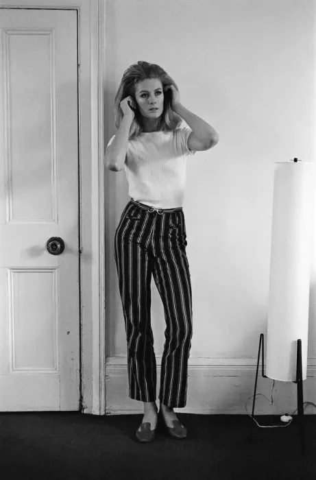 Framed Print : Vanessa Redgrave photographed for a Donald Zec feature. 2nd May 1966 Framed Print : Vanessa Redgrave photographed for a Donald Zec feature. 2nd May 1966