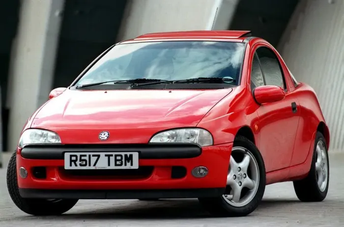 Framed Print : VAUXHALL TIGRA Framed Print : VAUXHALL TIGRA