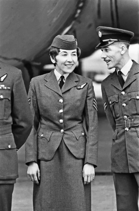 Framed Print : VC10 crew for Queens flight to South Africa 30h October 1968 Framed Print : VC10 crew for Queens flight to South Africa 30h October 1968