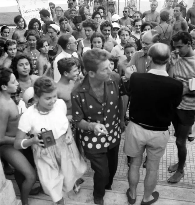 Framed Print : Venice Film Festival 1953. French actor Jean Pierre Aumond seen here with Luciana Ausk a