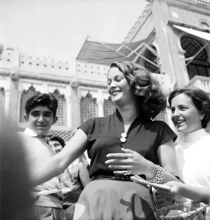 Framed Print : Venice Film Festival 1953. Italian film actress Jaqueline Collard being mobbed by Framed Print : Venice Film Festival 1953. Italian film actress Jaqueline Collard being mobbed by