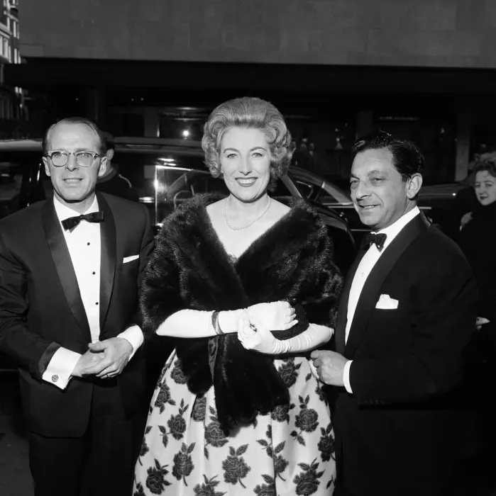Framed Print : Vera Lynn attends the first night of the Blitz! show at the Adelphi Theatre. 8th May 1962 Framed Print : Vera Lynn attends the first night of the Blitz! show at the Adelphi Theatre. 8th May 1962