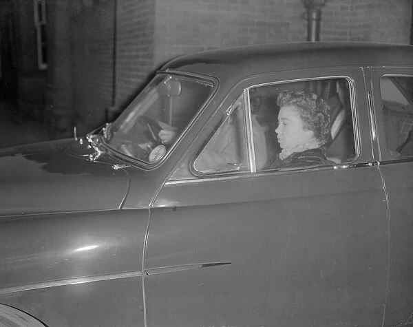Vicki Martin Inquest 2nd March 1955 Doreen Mewes seen here leaving the inquest