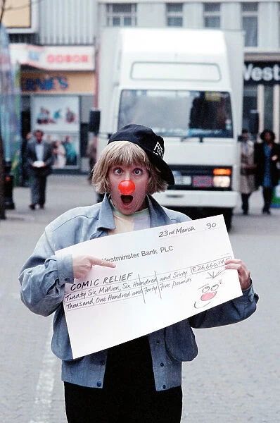 Victoria Wood with Comic Relief Red Nose and Cheque. 23rd March 1990