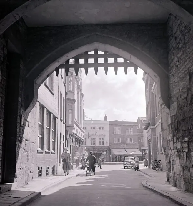 Framed Print : View through Castle Bow Taunton Somerset portcullis arch doorway